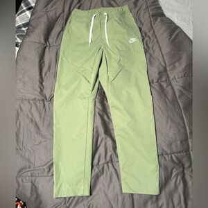 Nike green sweatpantsts, polyester material, straight leg